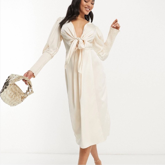 Plunge Tie Front Long Sleeve Midi Dress - Picture 2 of 9